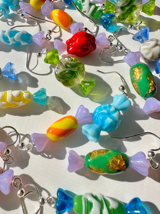 Gooselumps: π¬π½ CANDY CORN EARRINGS π½π¬